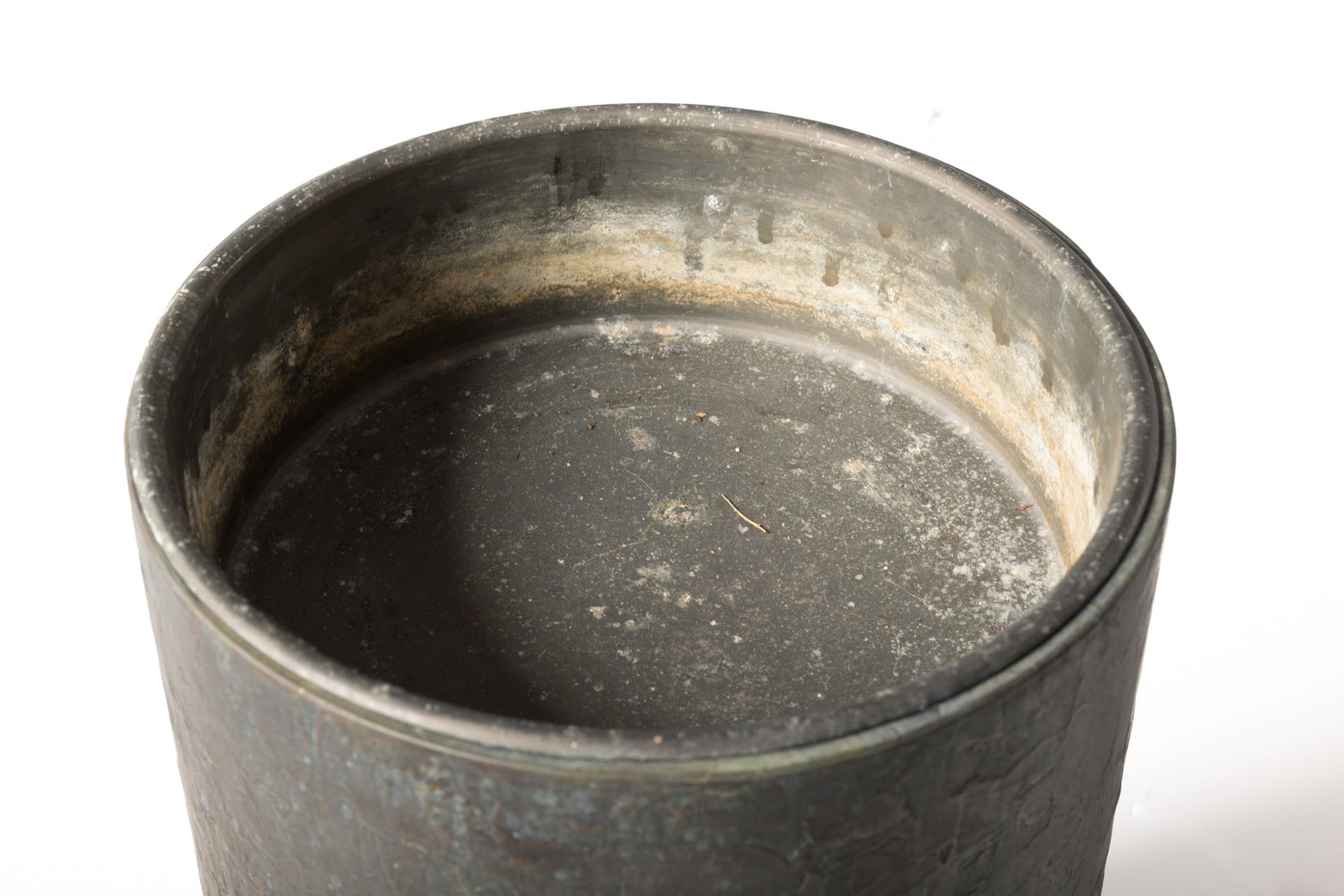 Forms + Surfaces, Urn - 3