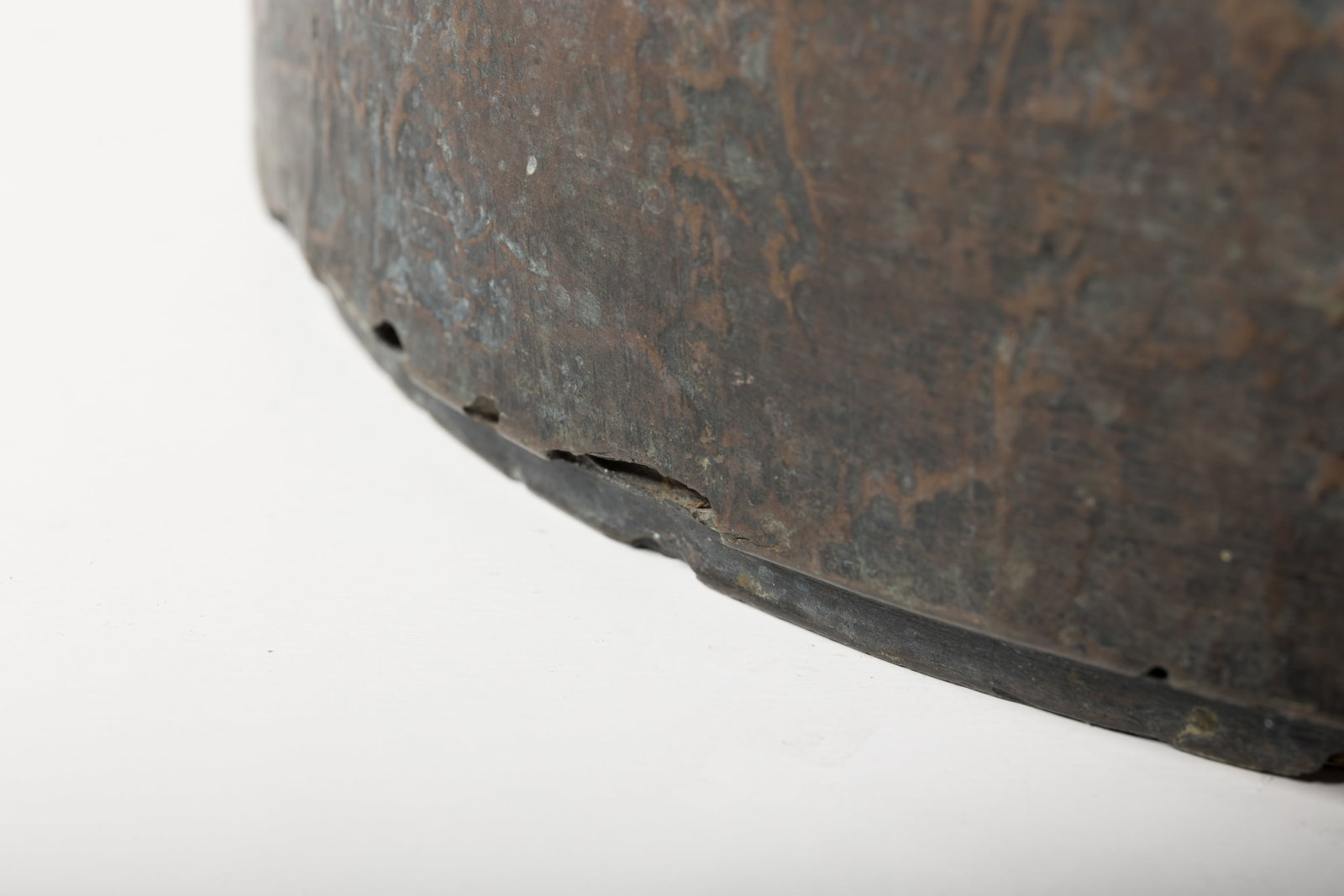 Forms + Surfaces, Urn - 6