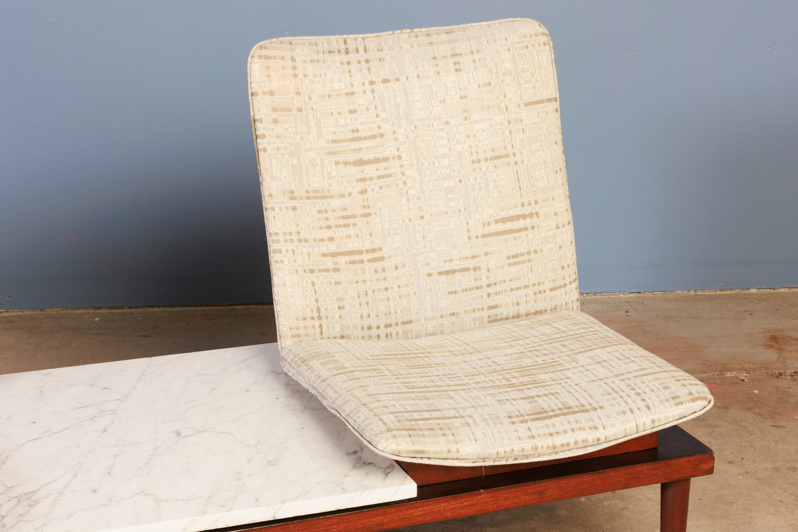 Pedro Ramirez Vazquez, Architectural Sofa - 4