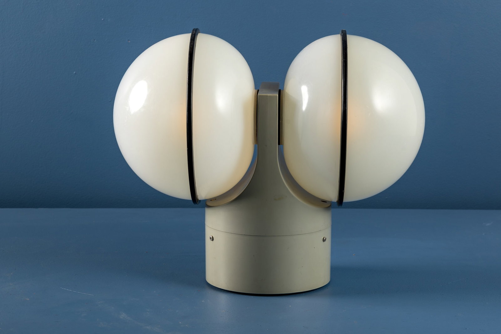 Gae Aulenti, 'Totem' Table Lamp (1 of 5)