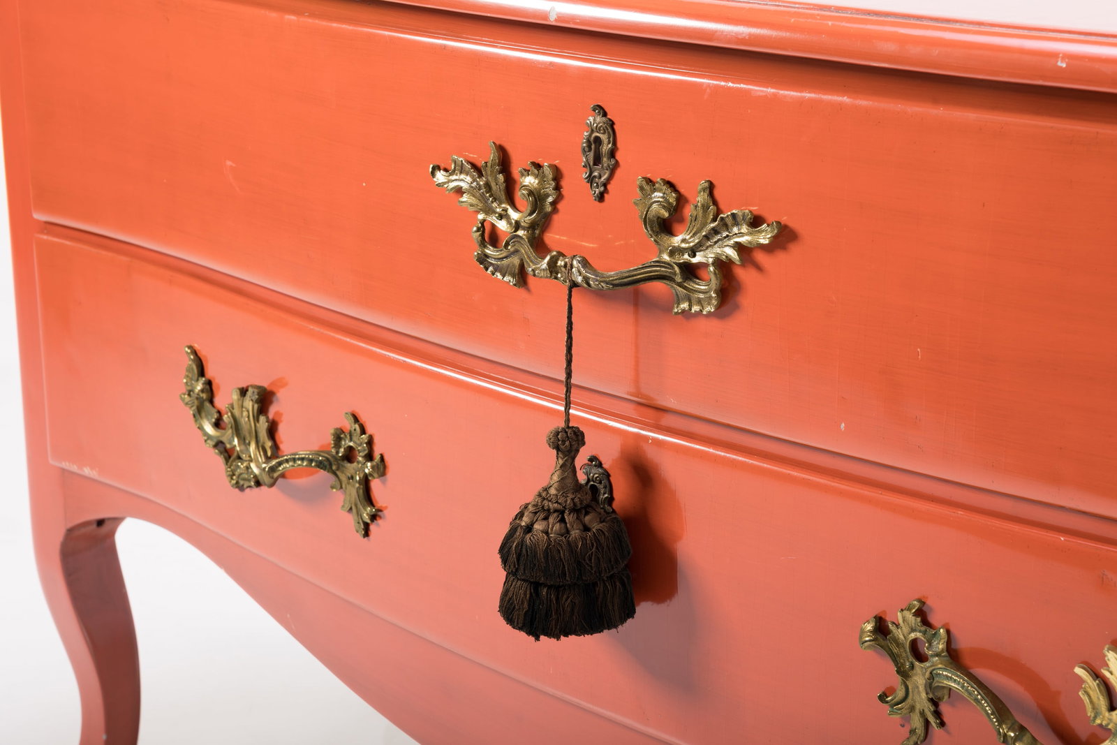 Contemporary, Large Chests (2) - 4