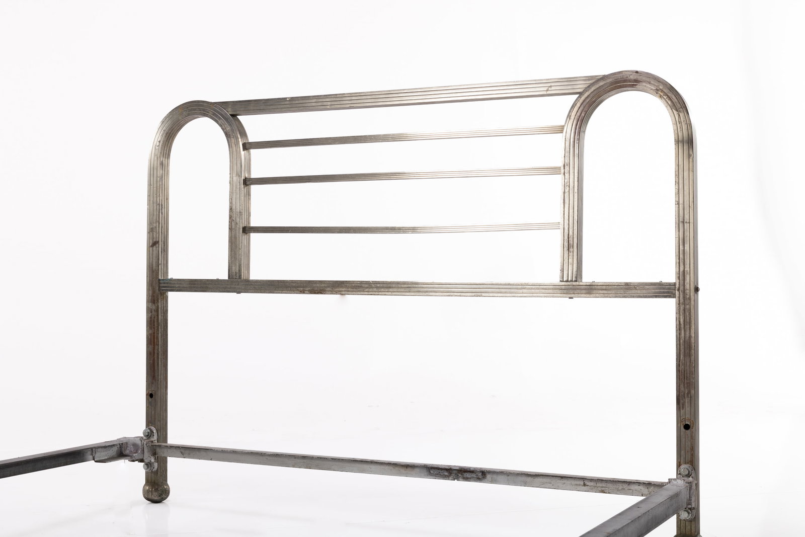 Machine Age, Bedframe - 5