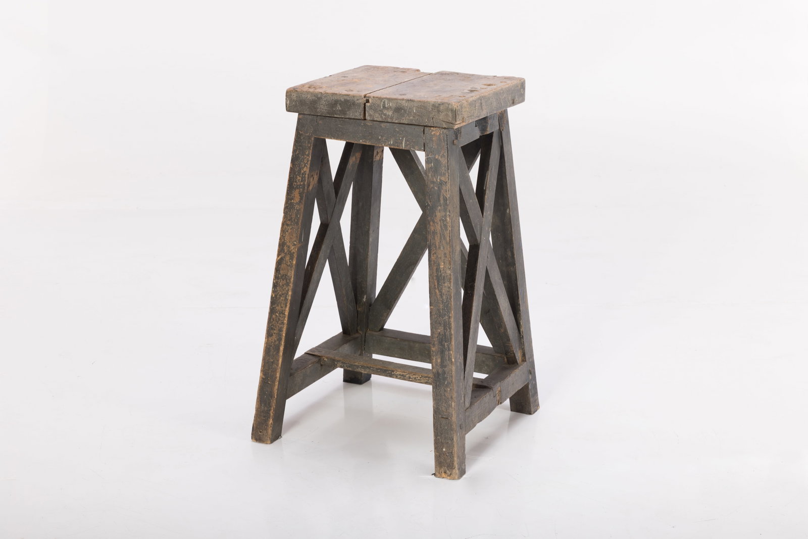 Primitive, Artist's Sculpture Stand (1 of 20)