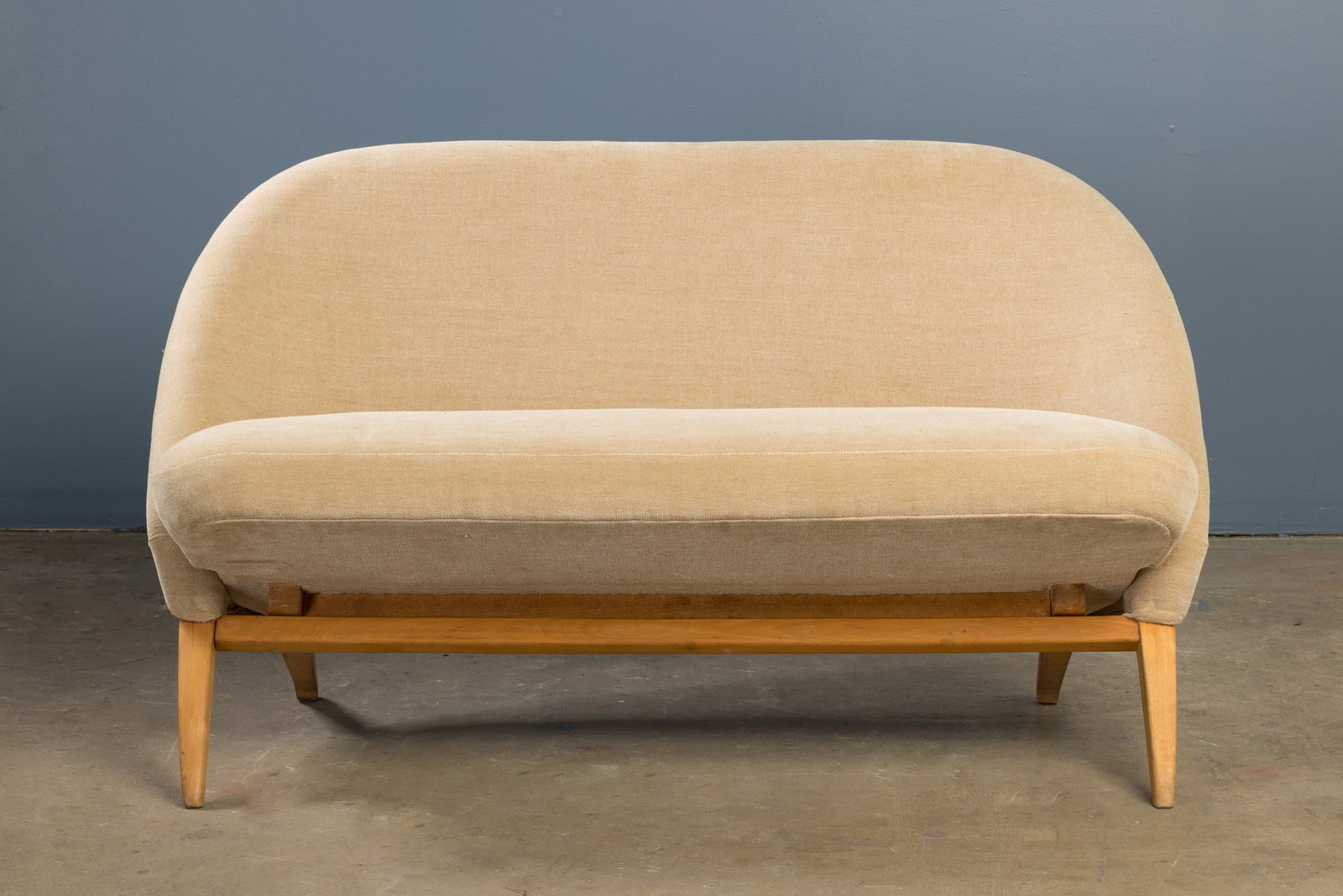 Theo Ruth, Settee - 2