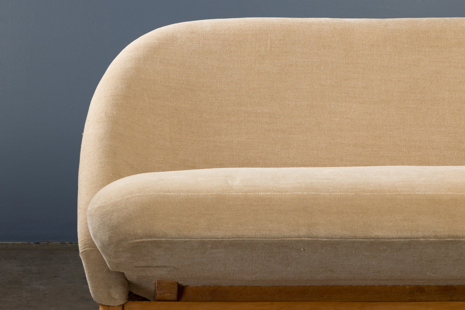 Theo Ruth, Settee - 3