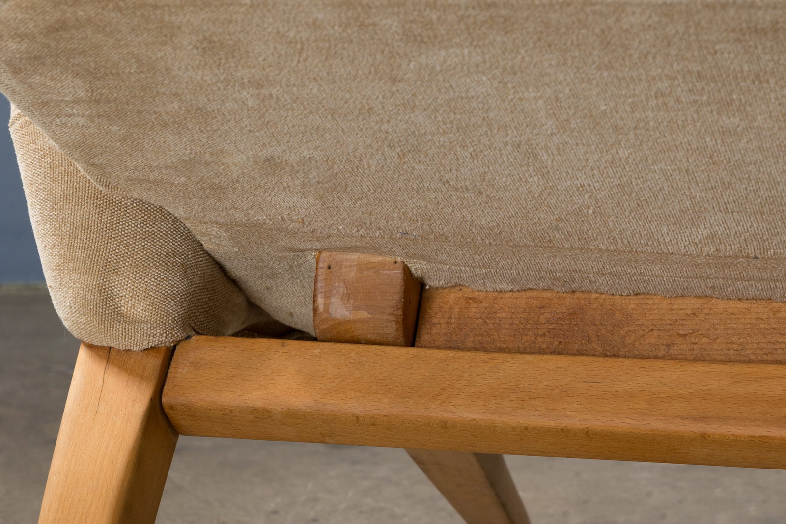 Theo Ruth, Settee - 6