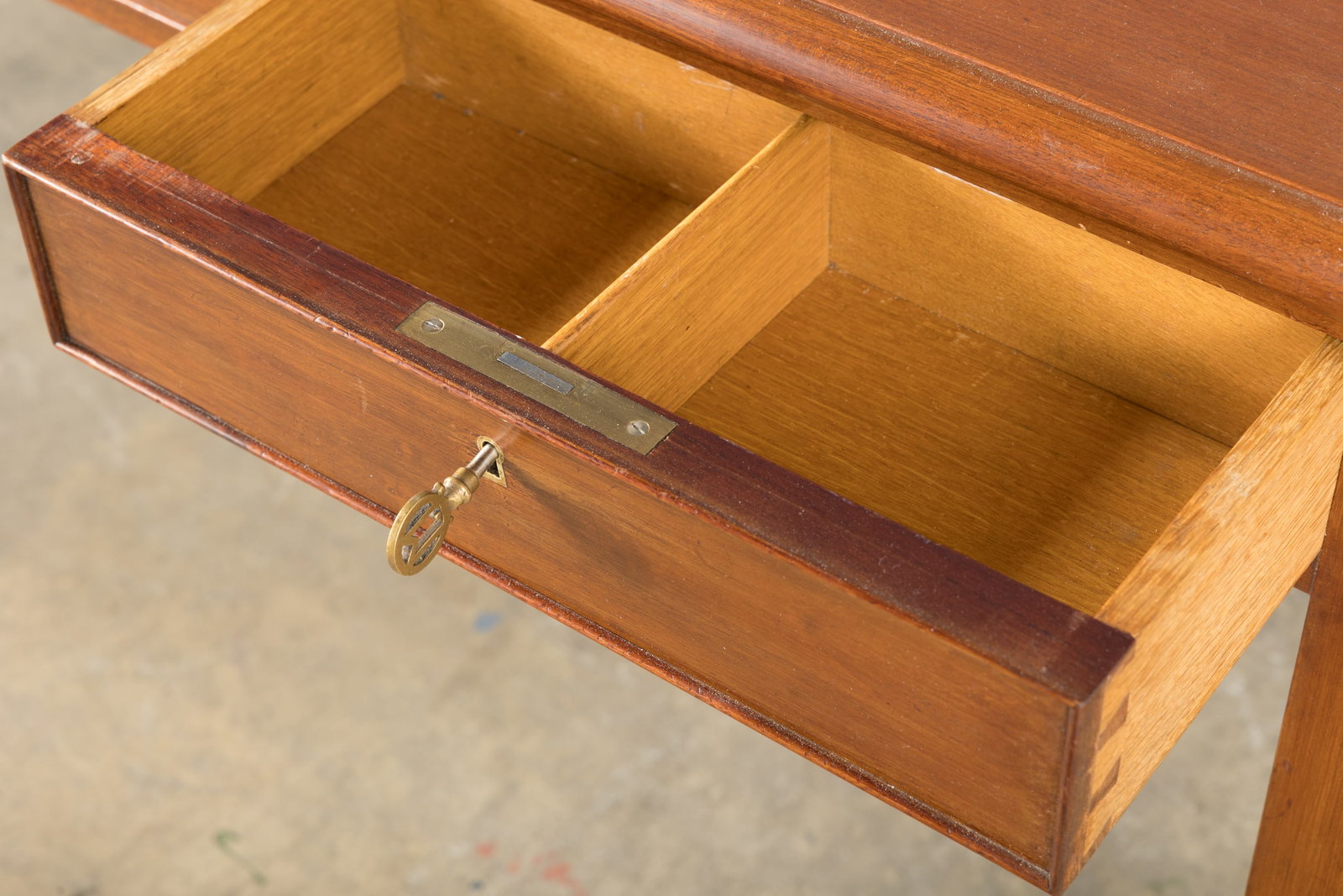 Danish, Desk - 10
