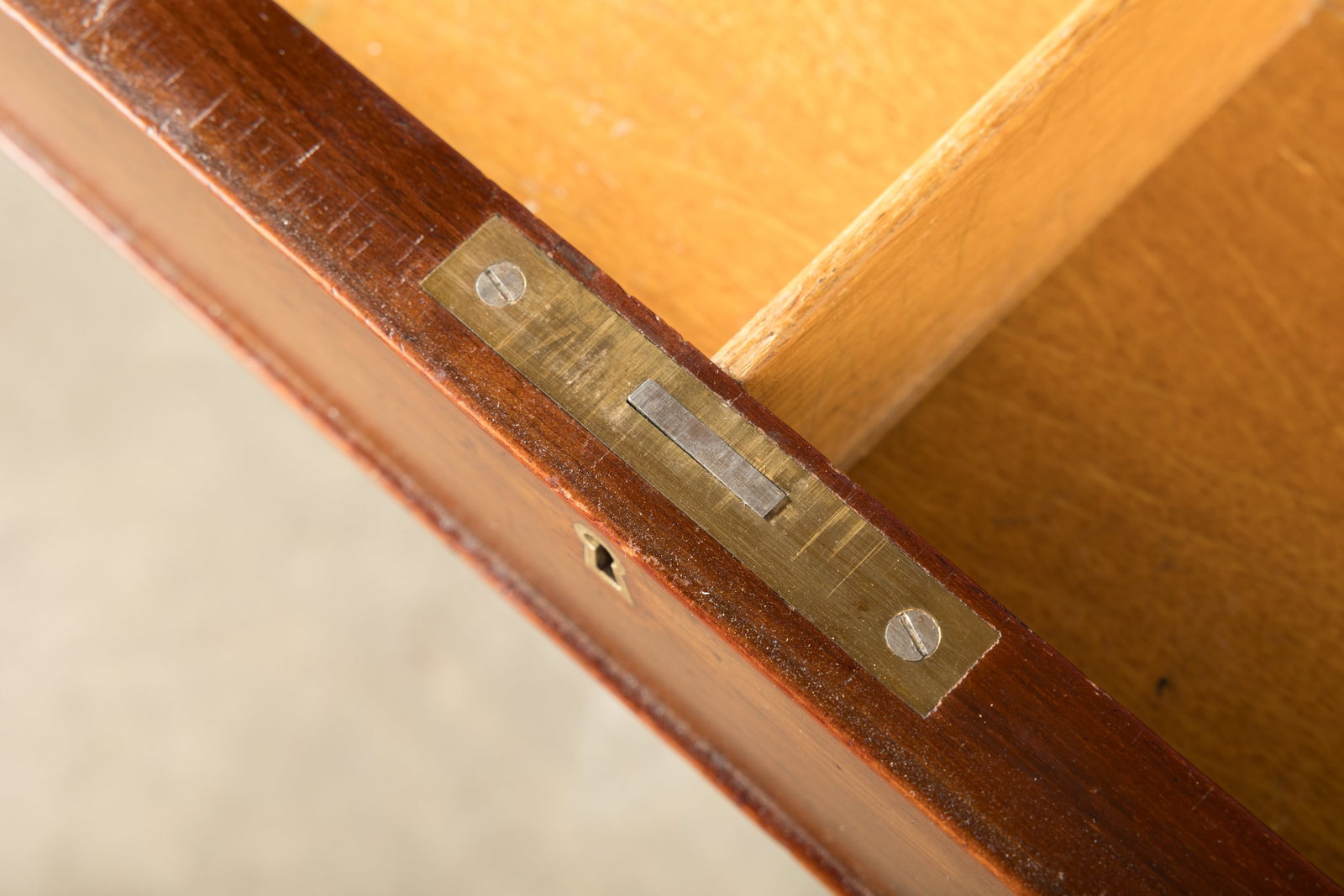 Danish, Desk - 12