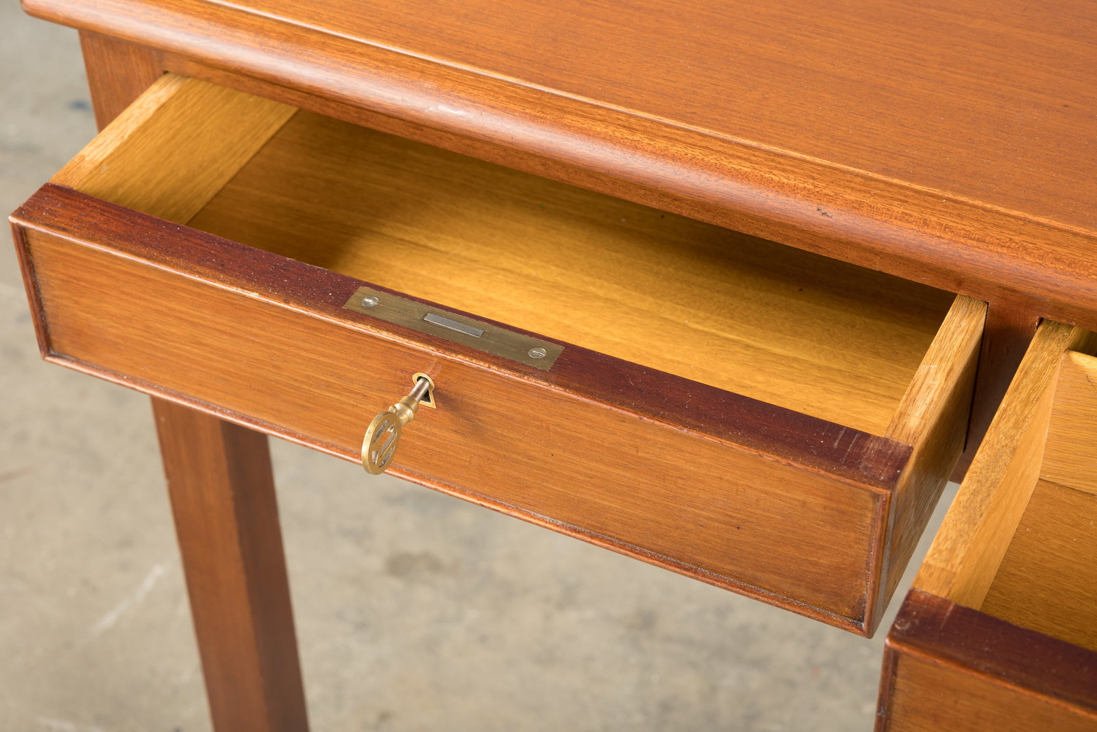 Danish, Desk - 9
