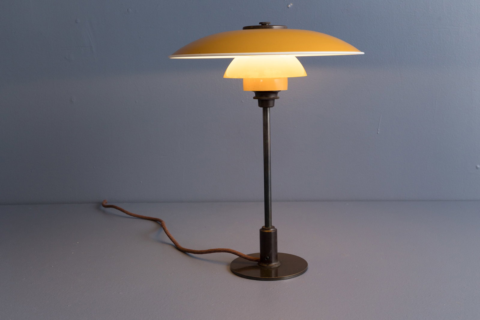 Poul Henningsen, PH 3.5/2.5 Lamp (1 of 8)