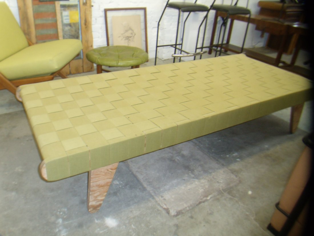 Klaus Grabe daybed (1 of 1)