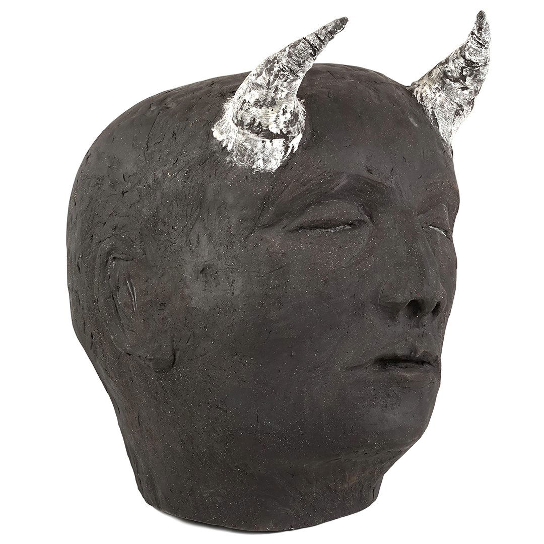 Wilma Cruise stoneware Diablo sculpture (1 of 2)