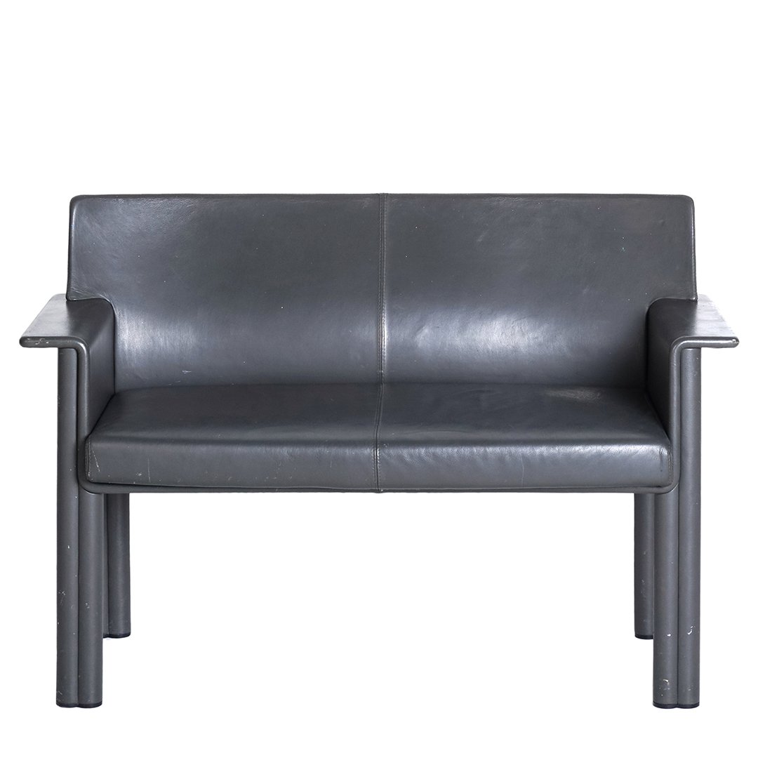 Tobia Scarpa leather settee (1 of 1)