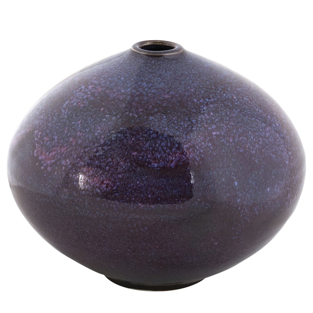 Purple vase by Vivika and Otto Heino: Purple stoneware vase by Vivika and Otto Heino 1993. Proceeds from this sale benefit the California Museum of Design. 5" x 6.5".