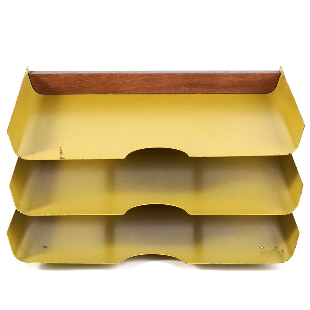 Peter Pepper Products letter tray (1 of 3)