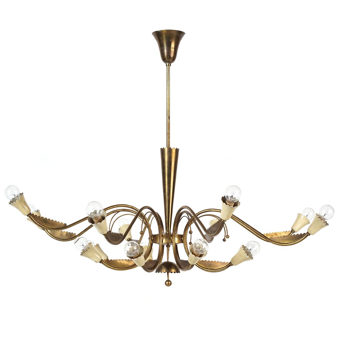 Italian sixteen-arm chandelier: Italian sixteen-arm chandelier with scalloped brass detailing, 1950s. 28â€ H x 36â€ D.
