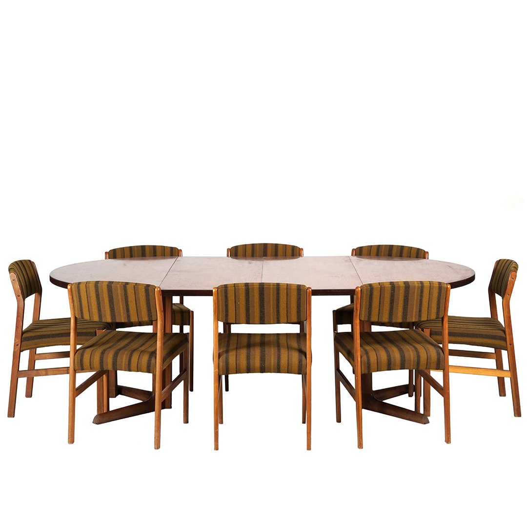 VV Mobler Spottrup dining table and chairs (9) (1 of 5)