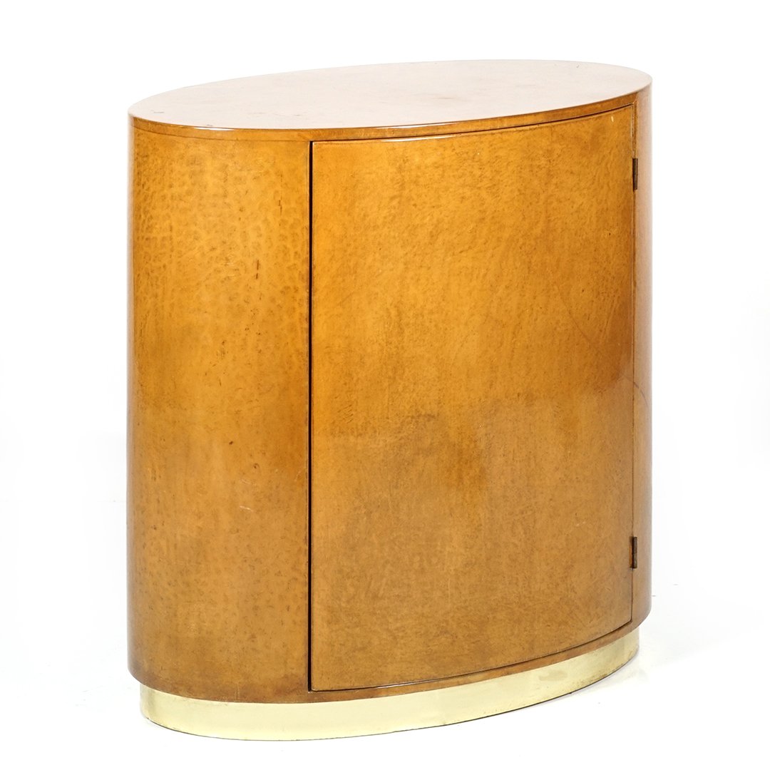 Lacquered bar cabinet (1 of 3)