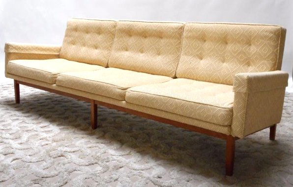 Florence Knoll sofa (1 of 3)