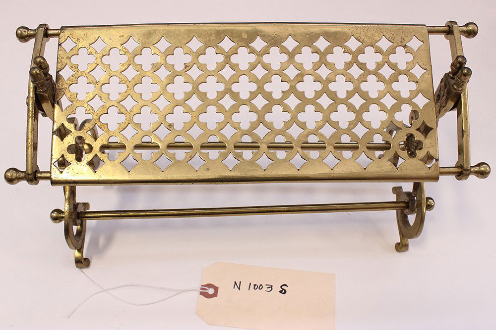 Vintage English brass (1 of 1)