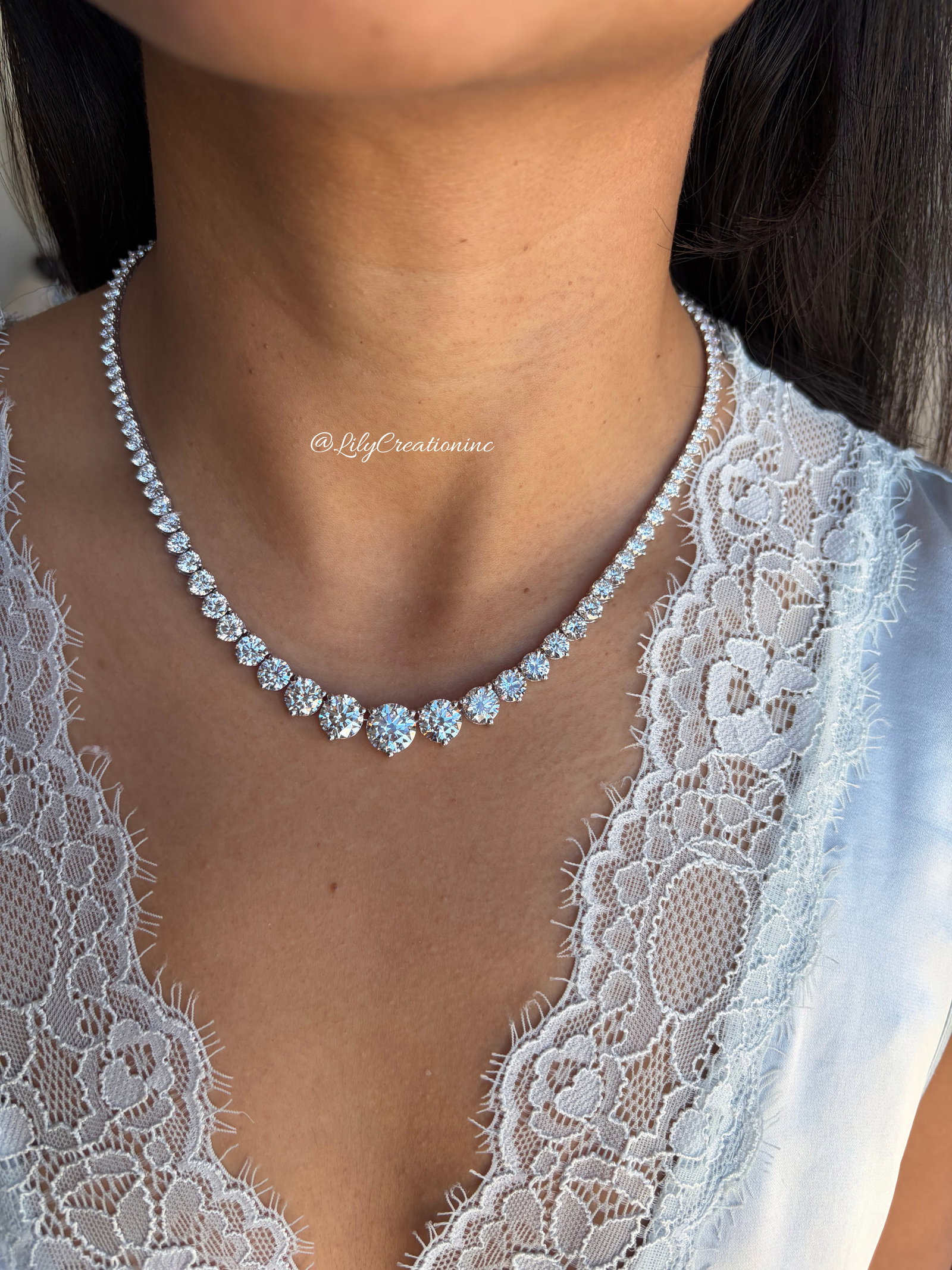 27 Carat Round Diamond Graduated Necklace in 14k White Gold: 14k White Gold Round Diamond Graduated Necklace /Length of the Necklace : 16.5 InchesTotal Diamond Weight : 27 Carat in a 16.5 Inch Necklace/Solid 14k White Gold & Conflict - Free Lab Grown Diamond/Di
