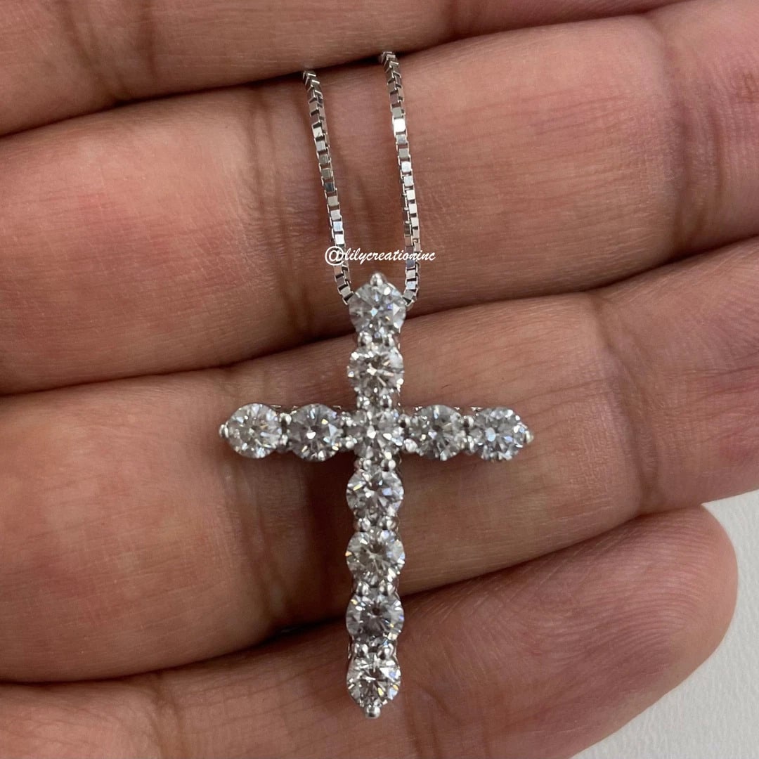 4 Carat Diamond Cross Pendant in 14k White Gold: 14k White Gold Diamond Cross Pendent /Length of the Pendant : 35mmTotal Diamond Weight : 2 Carat Solid 14k White Gold & Conflict - Free Lab Grown Diamond/Diamond Quality : E in Color & VVS-VS in Clari