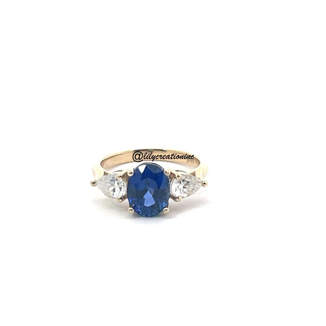 3 Carat 3 Stone Oval Cut Sapphire Diamond Engagement Ring in 14k White Gold: 14k White Gold 3 Stone Oval Cut Sapphaire Diamond Engagement Ring /Total Diamond Weight: 3 Carat Solid 14k White Gold & Conflict - Free Lab Grown Diamond/Diamond Quality : E in Color & VVS-VS in Clari