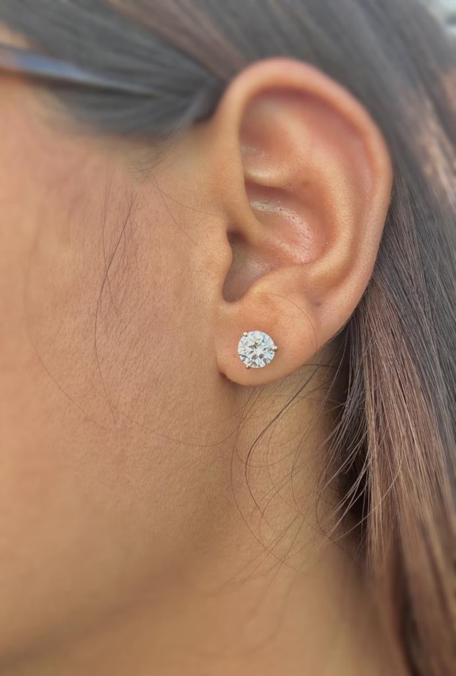 3 Prong 2 Carat Round Stud Earrings in 18k Yellow Gold: 18k Yellow Gold 3 Prong Round Diamond Stud Earrings/Total Diamond Weight: 2 CaratSolid 18K Yellow Gold and Conflict free Lab grown Diamonds/Diamond Quality: E In Color & VVS-VS In Clarity/Width : mmBa