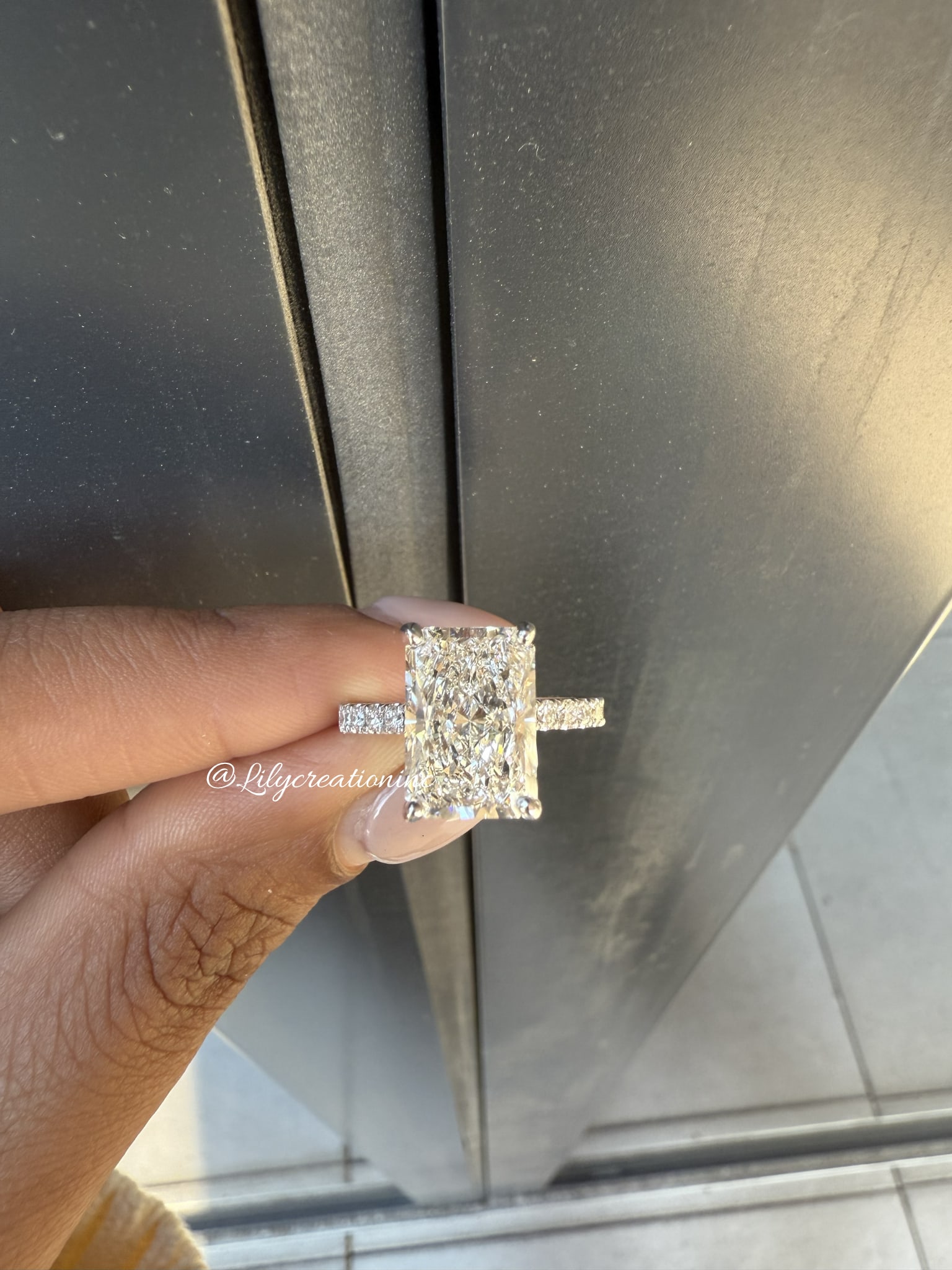 5 Carat Radiant , hidden halo 1/2 pave Diamond Engagement ring in 14k White Gold: 14k White Gold Radiant hidden halo 1/2 pave Diamond Engagemant Ring /Total Diamond Weight: 5 Carat / Center Stone : 5 Carat / Side Stone : 0.50 Carat Solid 14k White Gold & Conflict - Free Lab Grown D
