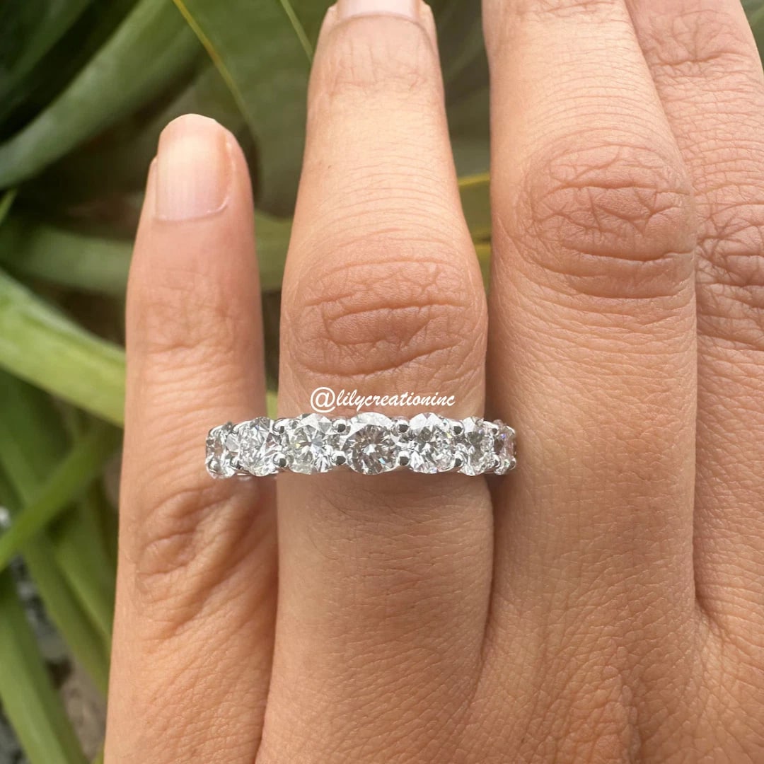 4 Carat Round U Prong Diamond Eternity Band in 14k White Gold: 14k White Gold Round U Pong Diamond Eternity Band /Total Diamond Weight: 4 Carat Solid 14k White Gold & Conflict - Free Lab Grown Diamond/Diamond Quality : E in Color & VVS-VS in Clarity/Width : 3.8 m