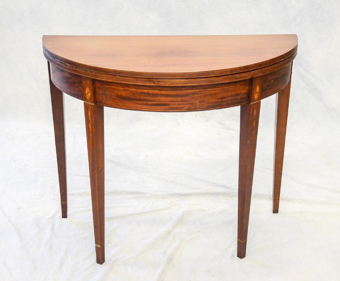Hepplewhite mahogany flip top game table, bellflower (1 of 4)
