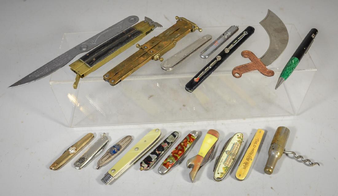 (18) items: 8 pen knives, Anheuser Busch bottle shaped (1 of 6)