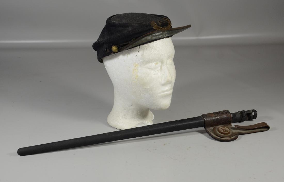 GAR Reunion kepi & Springfield bayonet (1 of 10)