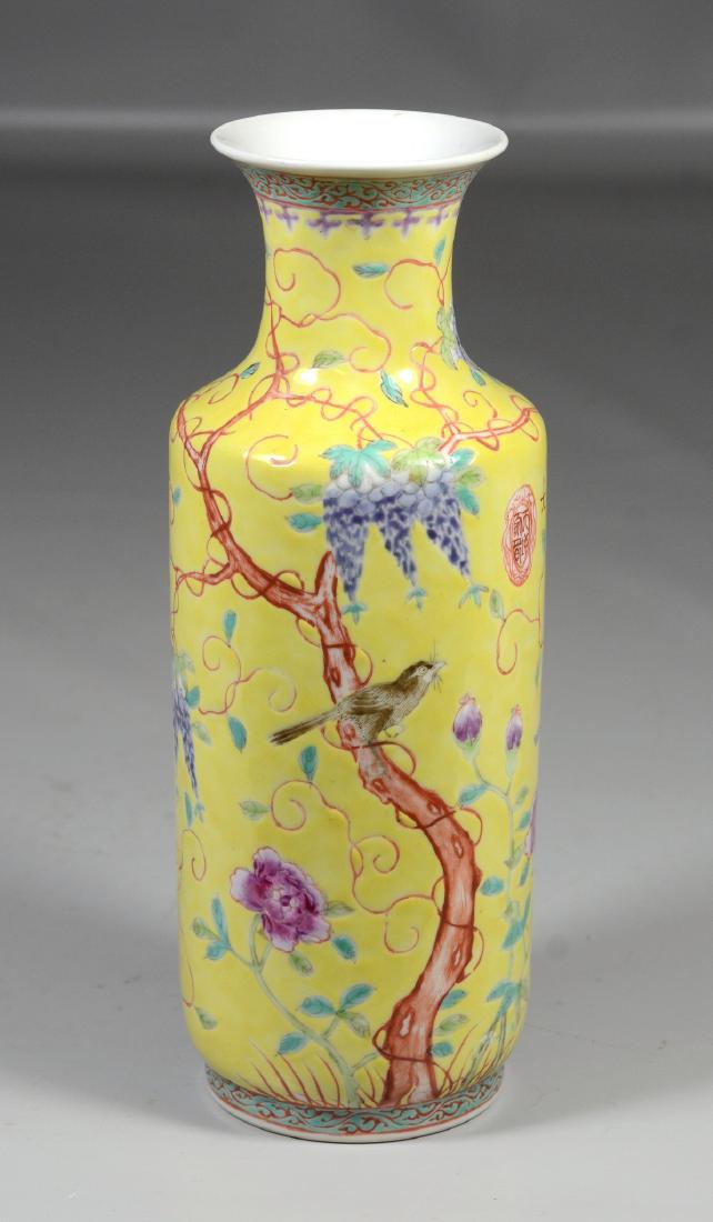 Chinese DaYa Zhai Famille Jaune vase. Guangxu mark (1 of 7)