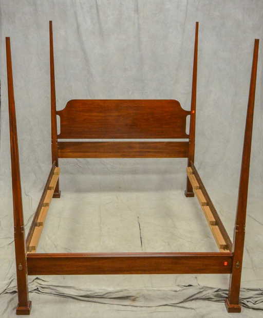 Henkel Harris Cherry 4 Post Queen Size Bed