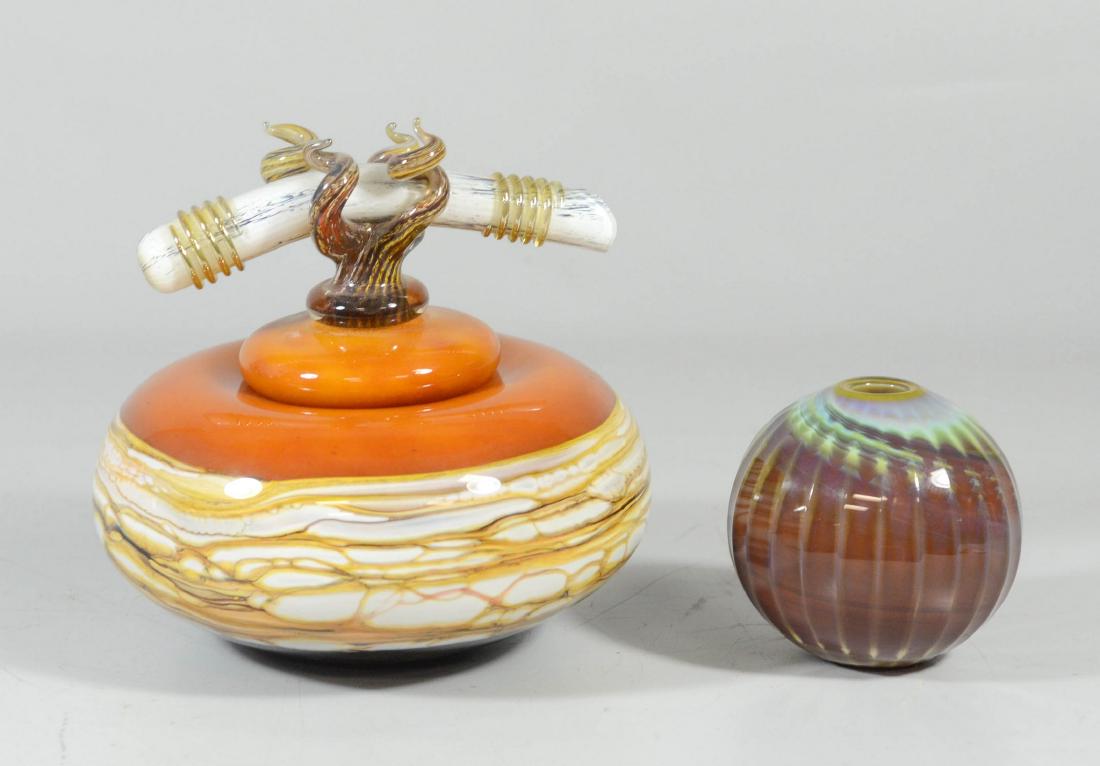 (2) pcs hand blown art glass:  An Art Reed ridged glass (1 of 7)