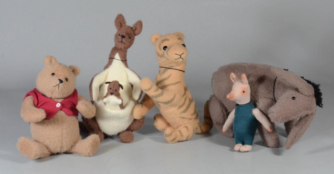 (5) R John Wright limited edition Winnie the Pooh (1 of 15)