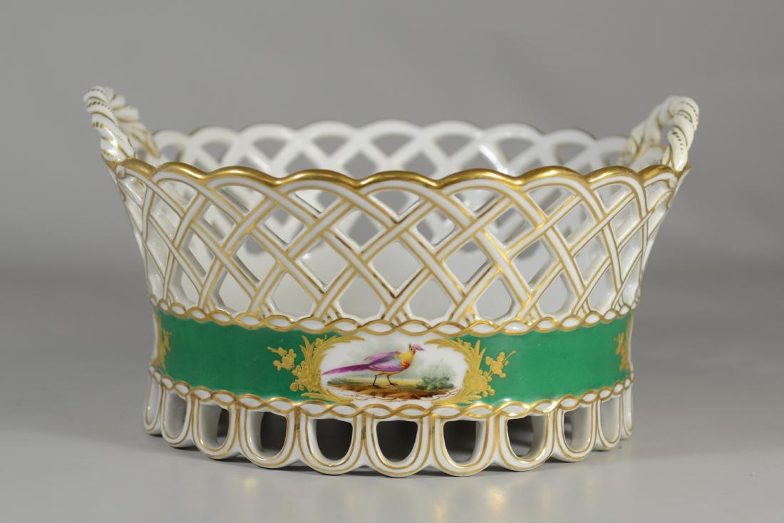 Paris porcelain open-work fruit bowl, late 19th C (1 of 5)