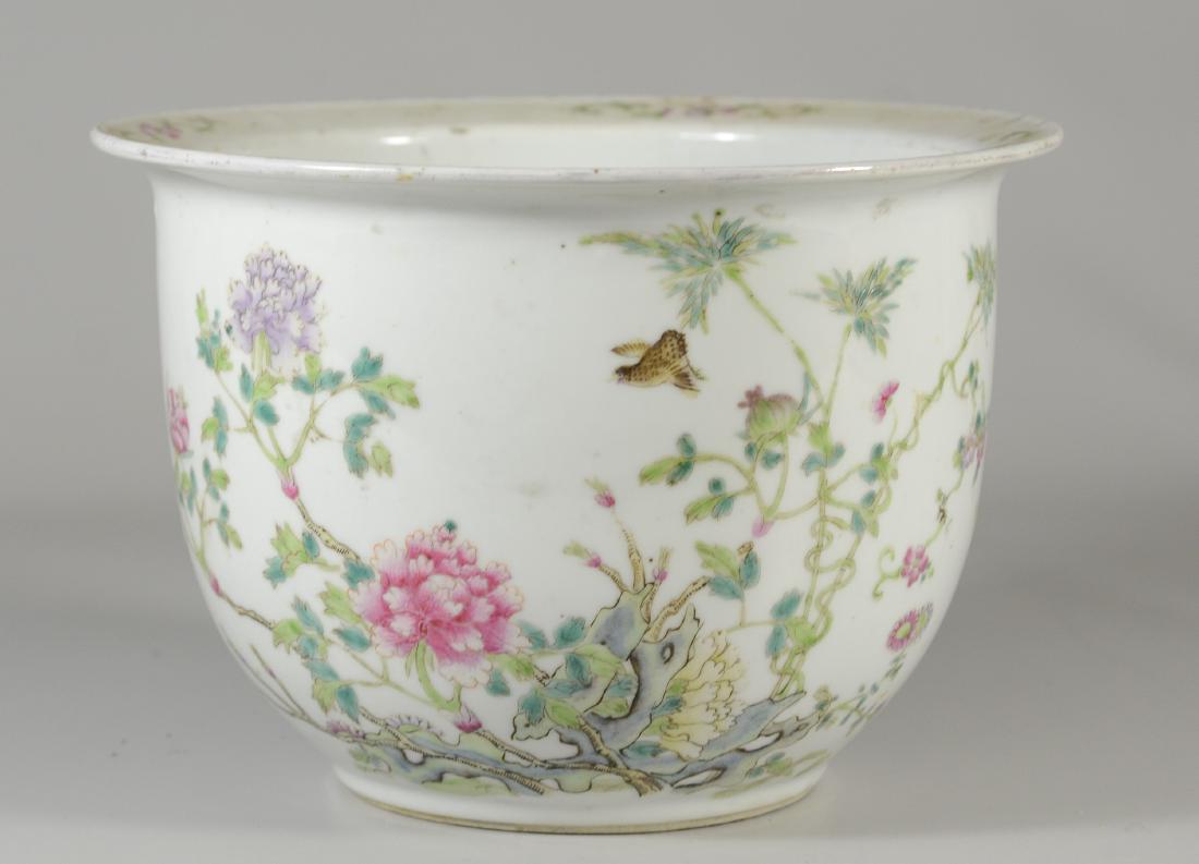 Famille Rose Chinese porcelain planter (1 of 3)