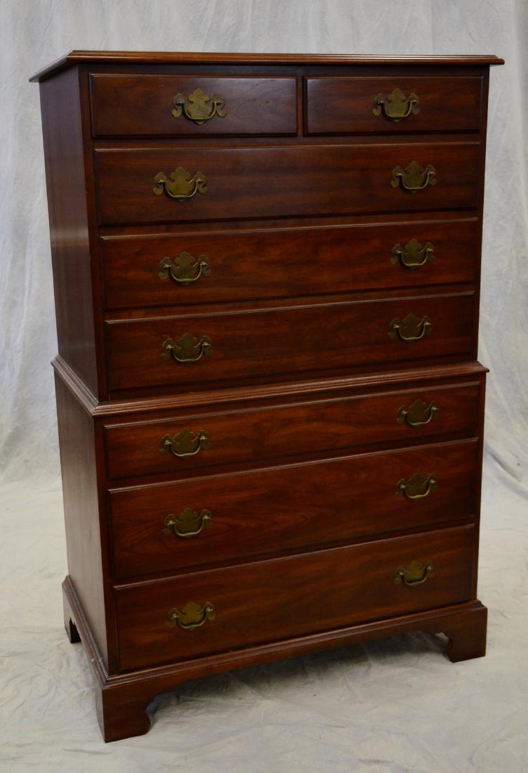 Henkel Harris Cherry chest on chest,  block feet, dov (1 of 3)