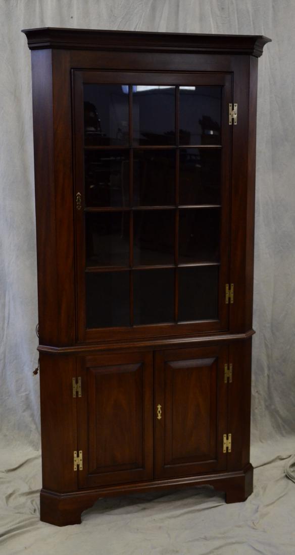 Henkel Harris Mahogany corner cabinet,  glass door ov (1 of 1)