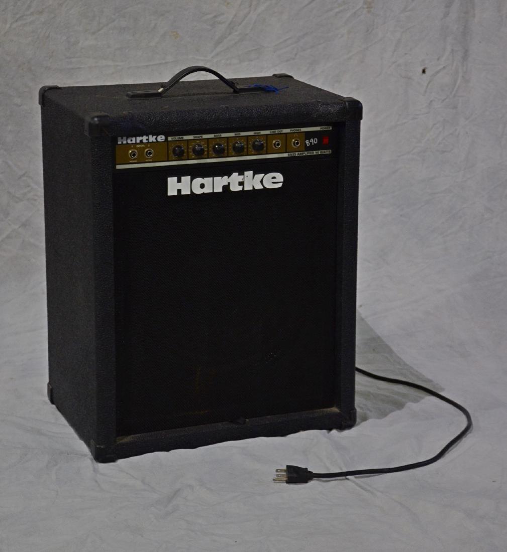 Hartke B90 Bass amplifier, in good working condition (1 of 2)