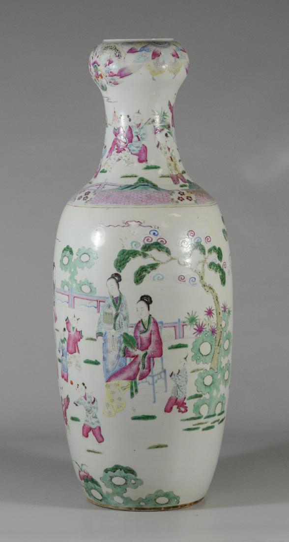 Chinese porcelain vase with figures and children (1 of 11)