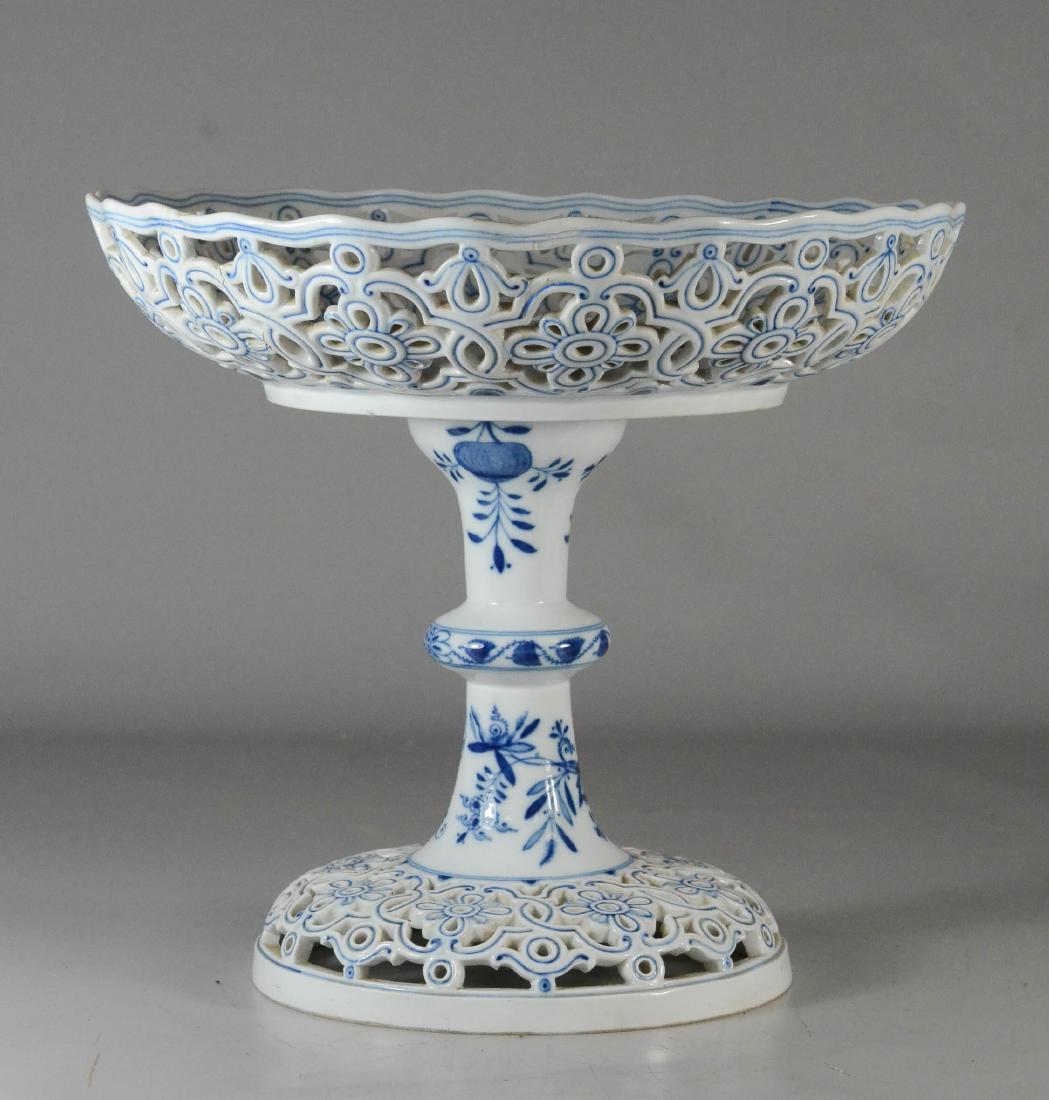 Meissen porcelain Blue Onion open-work compote (1 of 4)