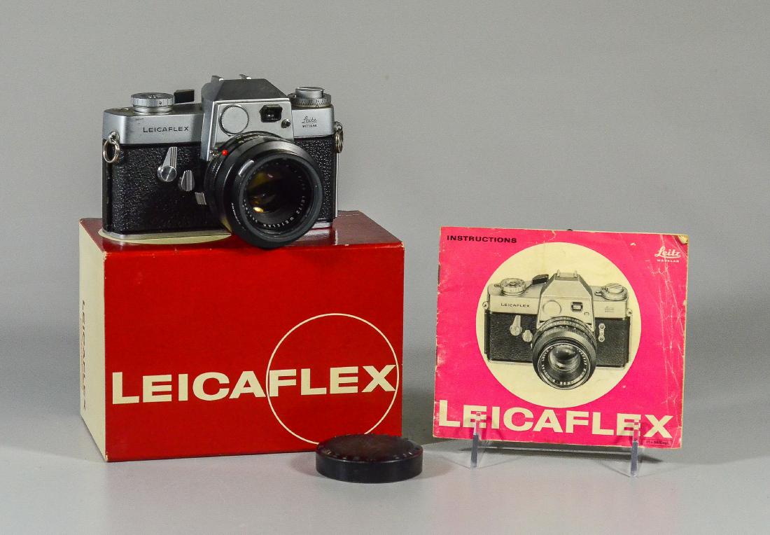 Leicaflex 35mm SLR camera & Leitz Wetzler Summicron len (1 of 7)