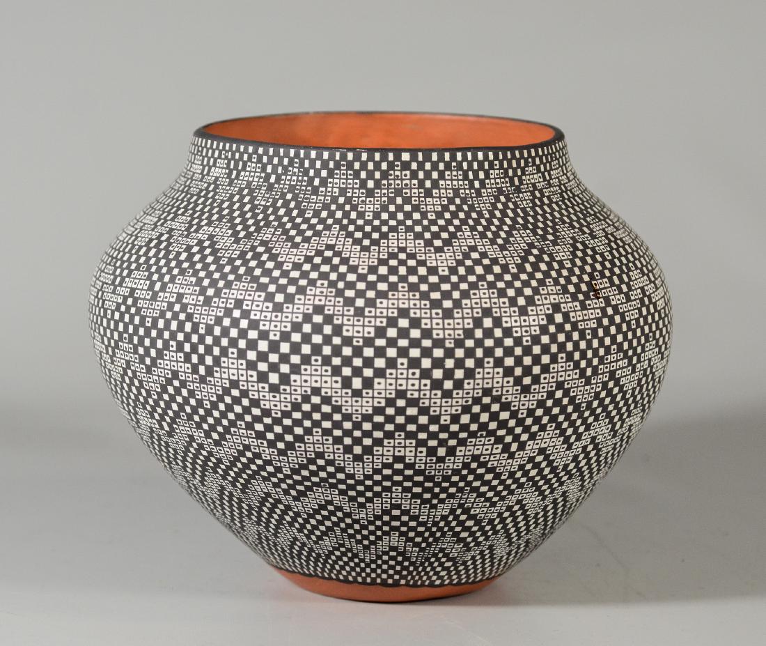 Acoma NM Pueblo Pottery Jar by Melissa Antonio (1 of 1)