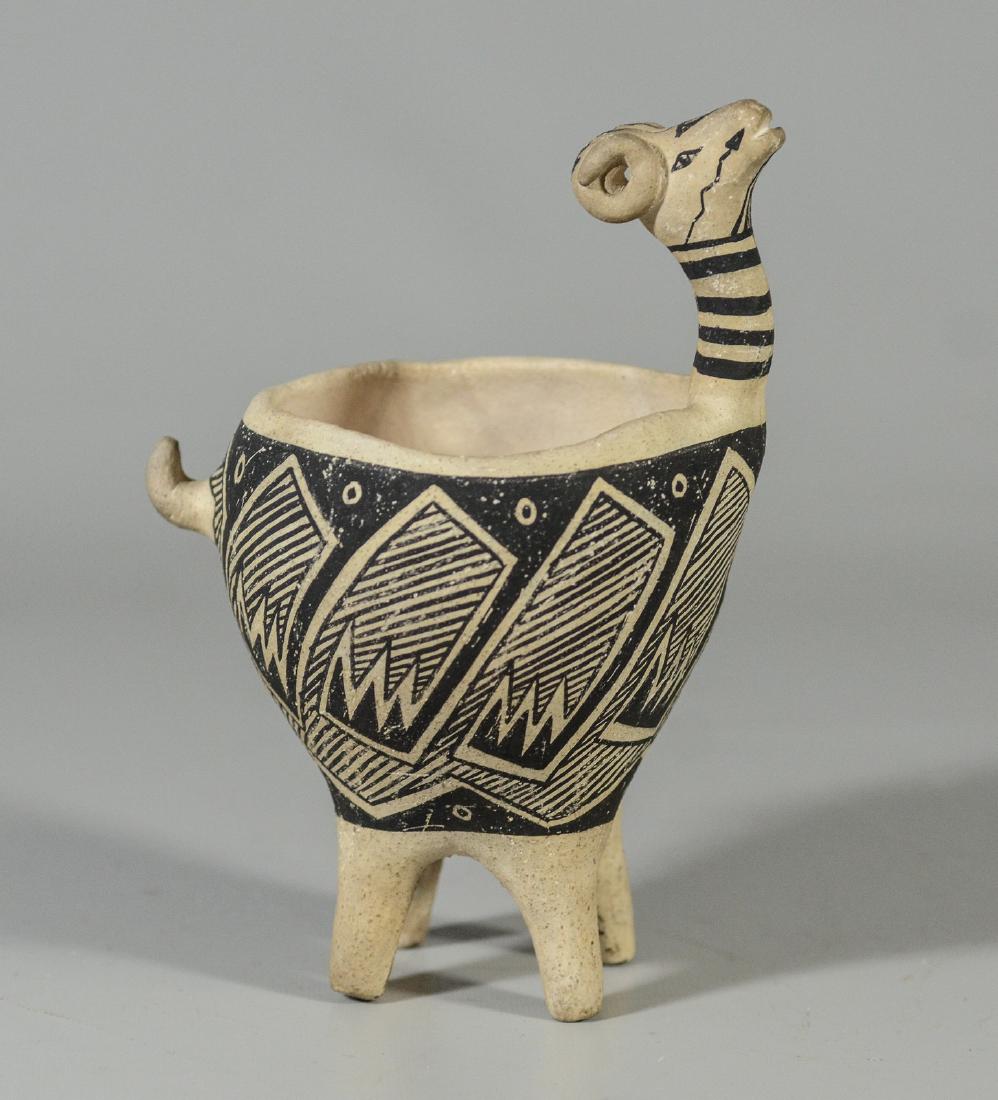 Laguna Pueblo pottery ram effigy pot by Kanteena, 6" (1 of 1)