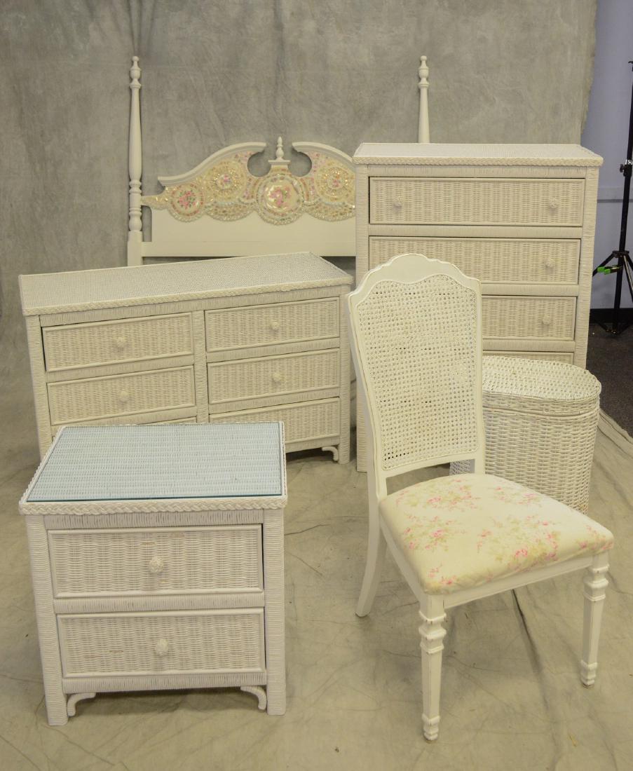 (7) pc white wicker bedroom set (1 of 3)