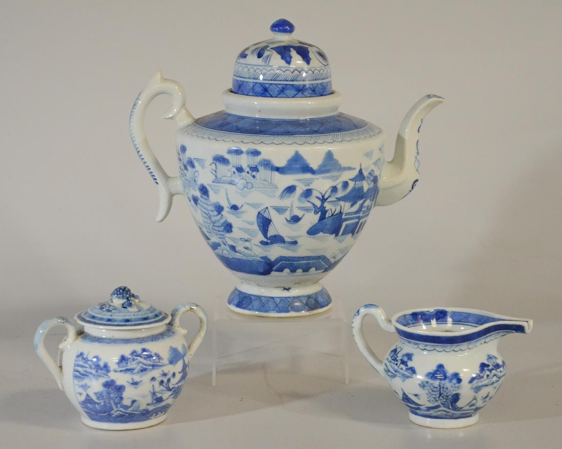3 Pcs Chinese Canton porcelain (1 of 3)