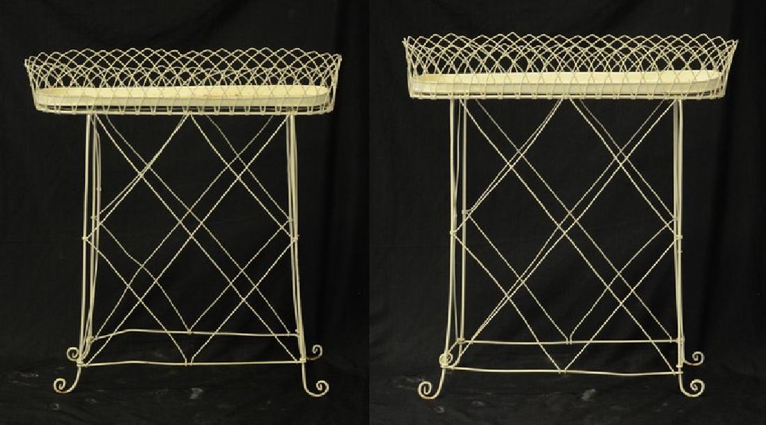 Pr oval French style wire planters (1 of 3)